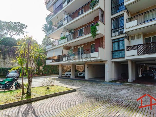 Appartamento in vendita a Torrino, Roma