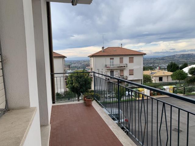 Appartamento in vendita a Marche, Ancona