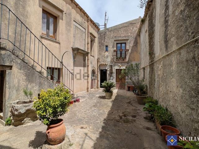 Appartamento in vendita a Erice, Trapani