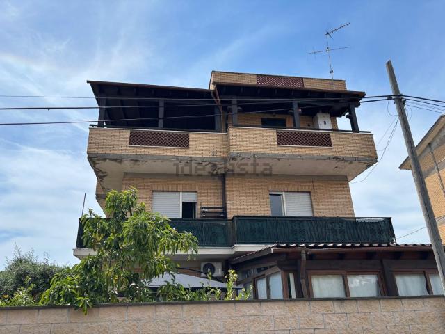 Attico in vendita a Lavinio Stazione, Roma Capitale