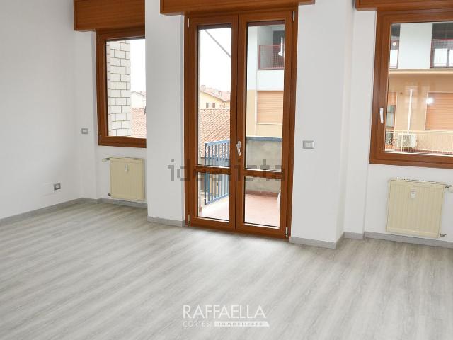 Appartamento in vendita a Gorlago, Lombardia
