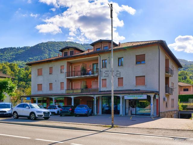 Appartamento in vendita a Castello, Lavena Ponte Tresa