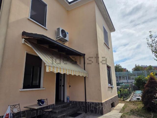 Appartamento in vendita a Vignate, Milano