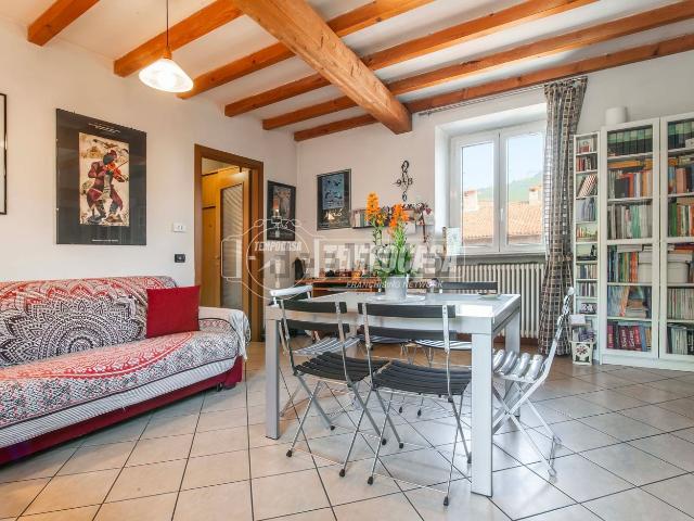 Appartamento in vendita a San Rocco, Como