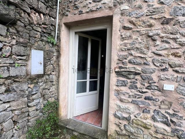 Appartamento in vendita a Riccò Del Golfo, Liguria