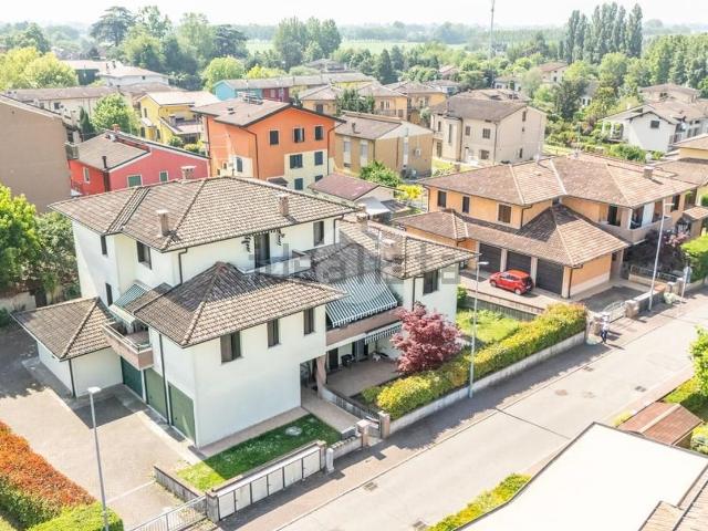 Appartamento in vendita a Curtatone, Lombardia