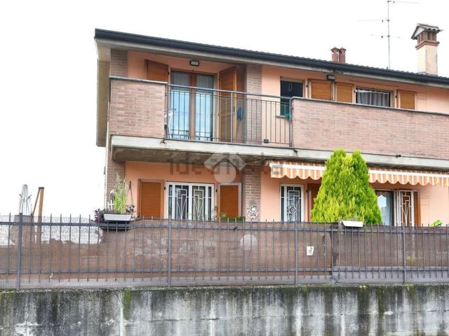 Appartamento in vendita a Merlino, Lombardia