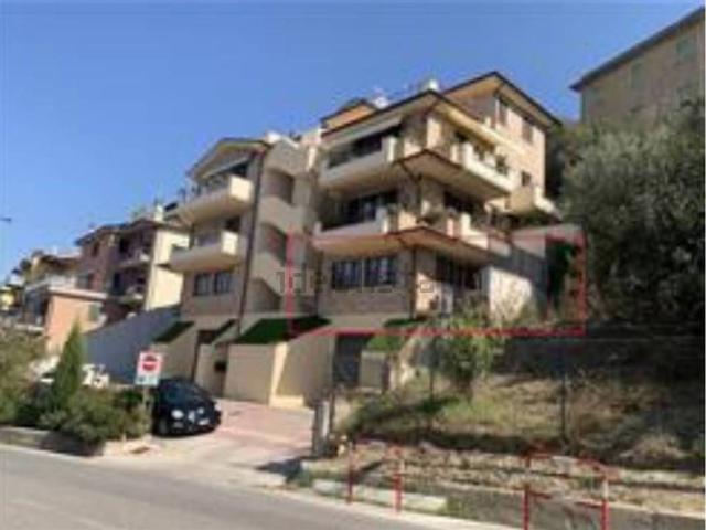 Appartamento in vendita a Rione Murato, Marche