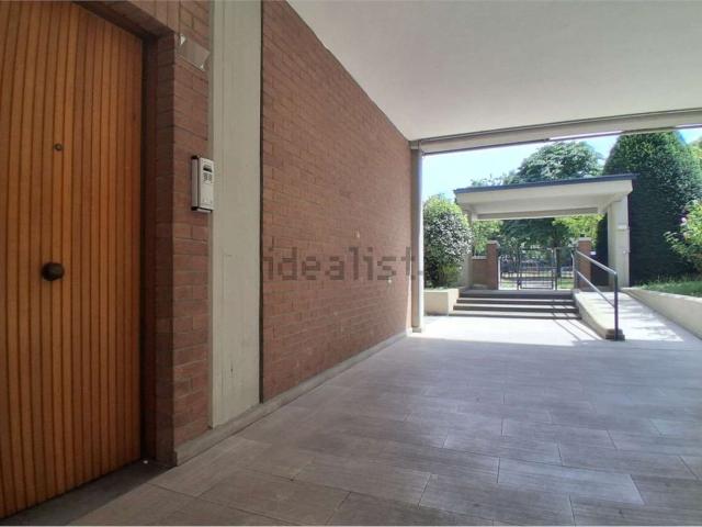 Appartamento in vendita a Centro Storico, Modena