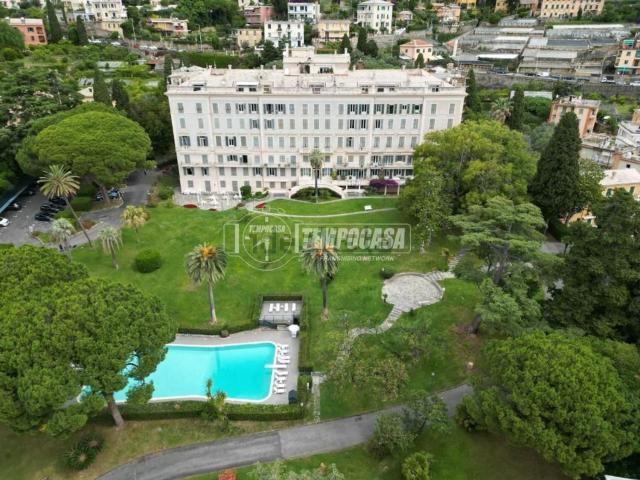 Appartamento in vendita a Sant'Ilario, Genova