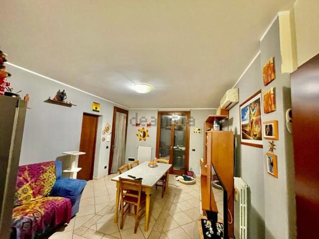 Appartamento in vendita a Terra di Mezzo, Re