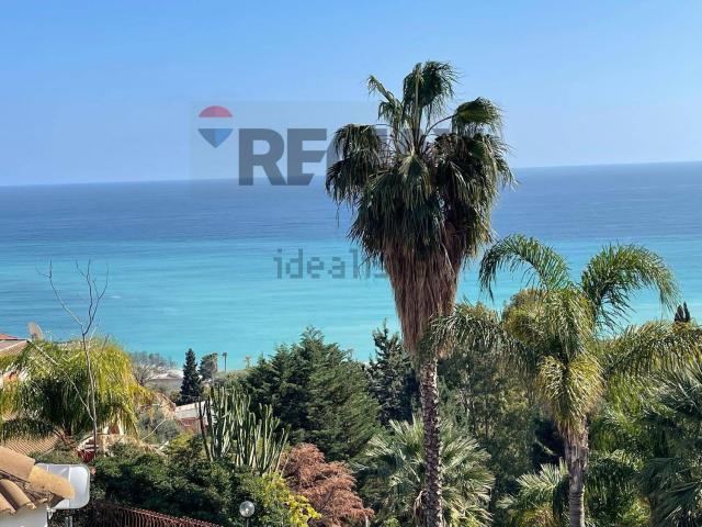 Appartamento in vendita a Letojanni, Sicilia