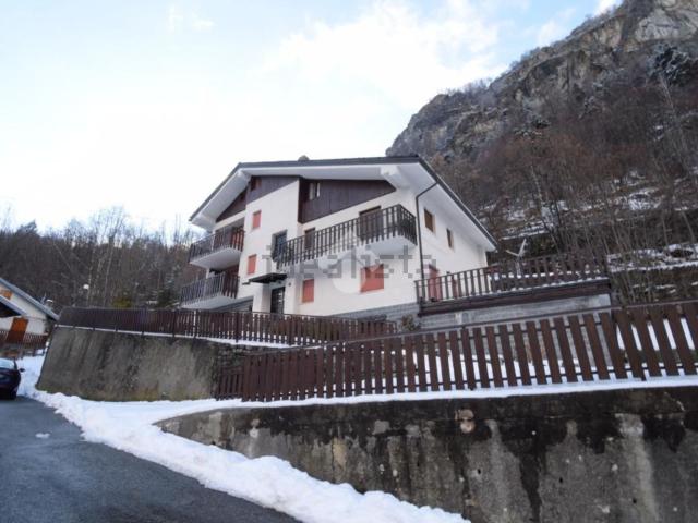 Appartamento in vendita a Antey Saint André, Aosta