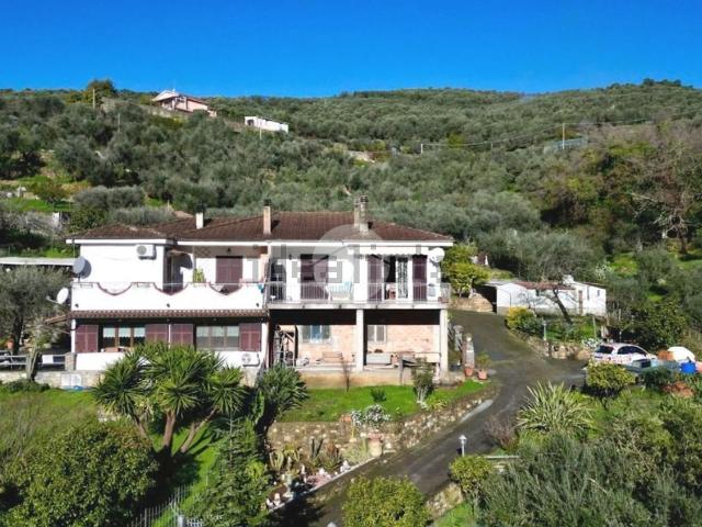 Appartamento in vendita a Imperia, Liguria