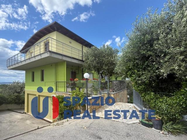 Appartamento in vendita a Pescara Colli, Pescara