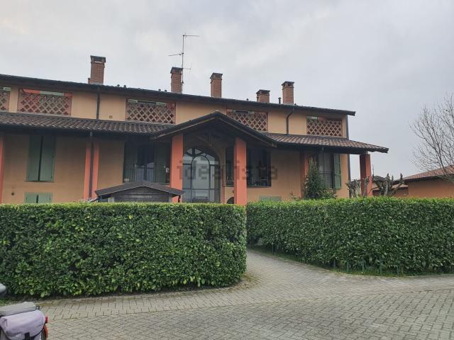 Appartamento in vendita a Roncadello, Dovera