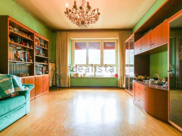 Appartamento in vendita a Longarone, Veneto