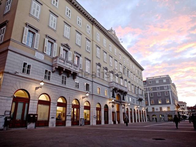 Appartamento in vendita a Borgo Teresiano, Trieste