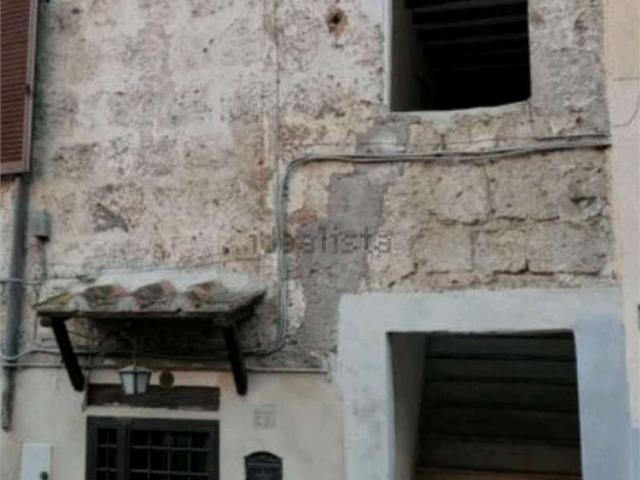 Appartamento in vendita a Sutri, Viterbo