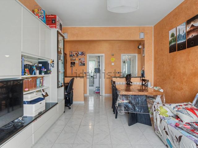 Appartamento in vendita a Villa Guardia, Como
