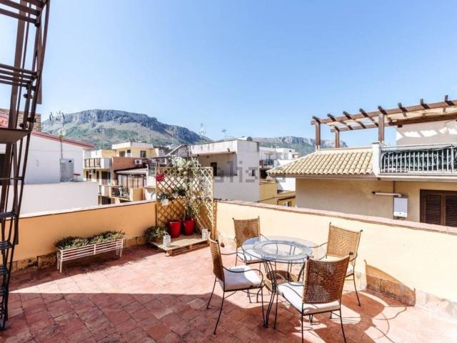 Appartamento in vendita a Cinisi, Sicilia
