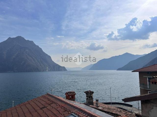 Appartamento in vendita a Castro, Lombardia