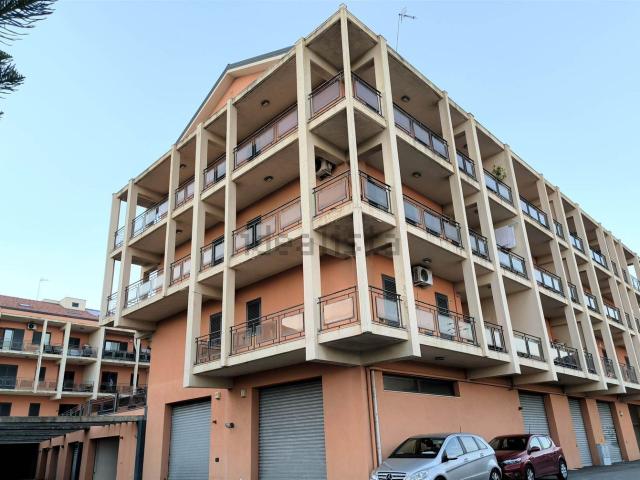 Appartamento in vendita a San Filippo Inferiore, Messina