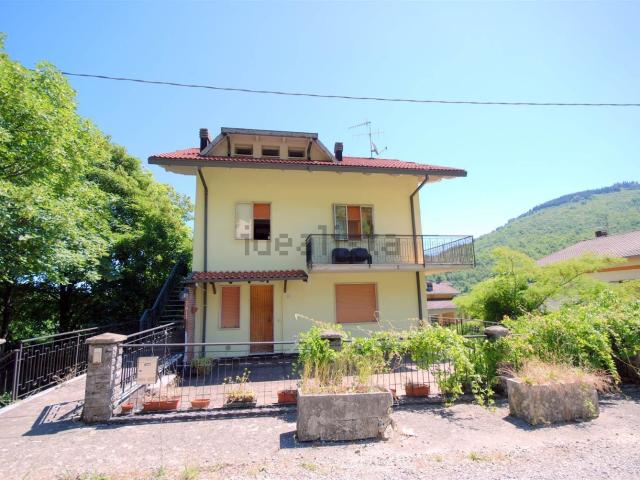 Appartamento in vendita a Unione dell'Alto Reno, Lizzano In Belvedere