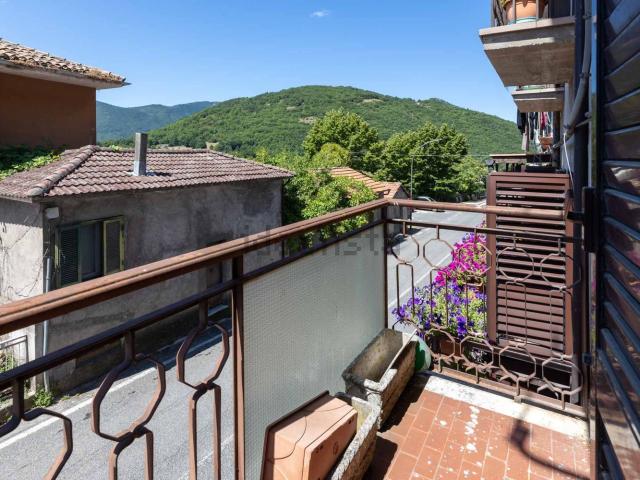 Appartamento in vendita a Borgorose, Lazio