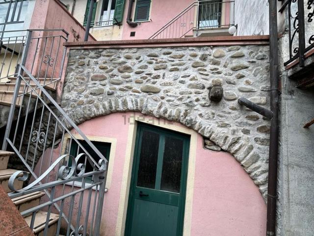 Appartamento in vendita a Borghetto Di Vara, Liguria