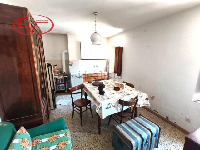 Appartamento in vendita a Bucine, Toscana