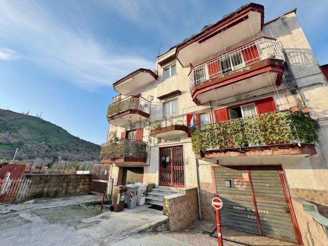Appartamento in vendita a Camaldoli, Pianura