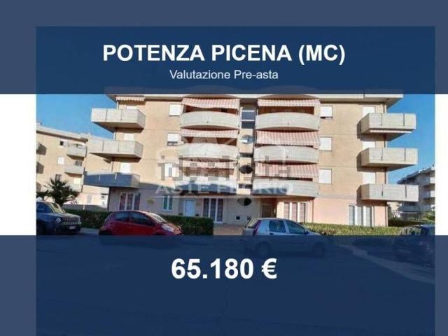 Appartamento in vendita a Potenza Picena, Macerata