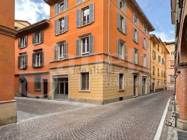Appartamento in vendita a Porto-Saragozza, Bologna