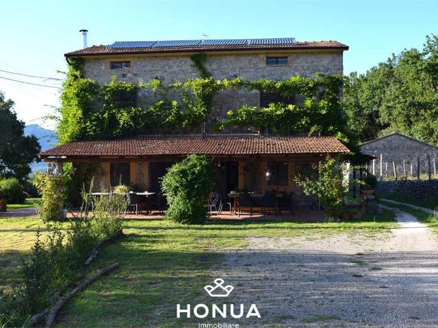 Appartamento in vendita a Roccagloriosa, Campania
