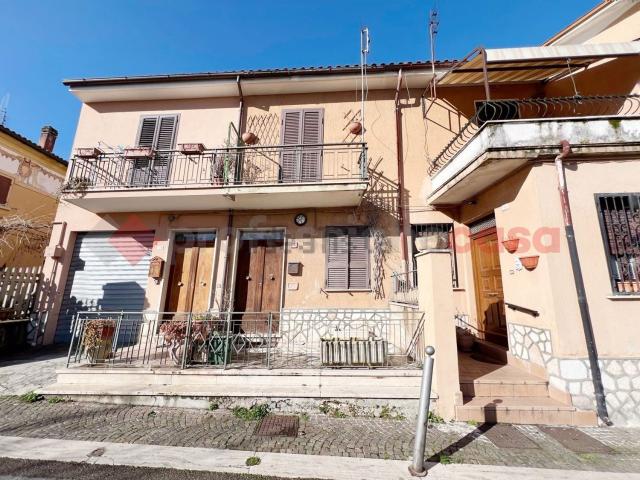 Appartamento in vendita a Contigliano, Rieti