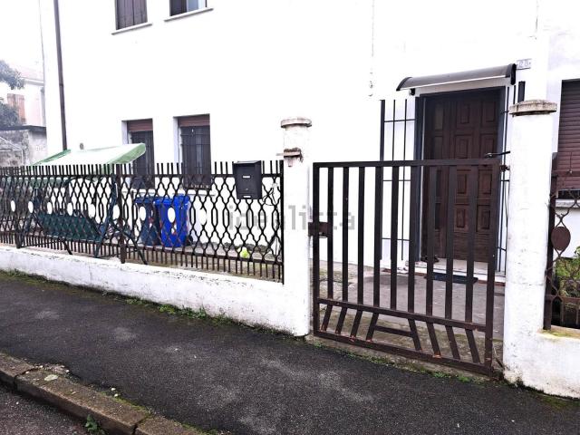 Appartamento in vendita a Legnago, Verona