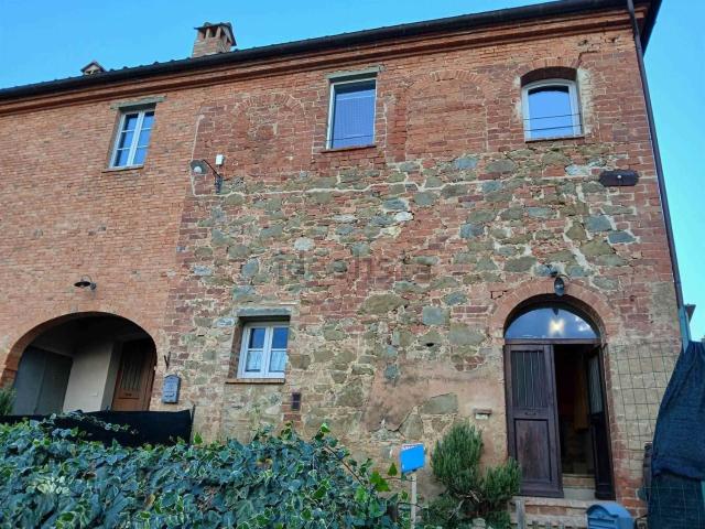 Appartamento in vendita a Lucignano, Toscana