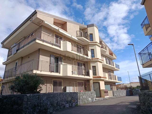 Attico in vendita a Belpasso, Sicilia