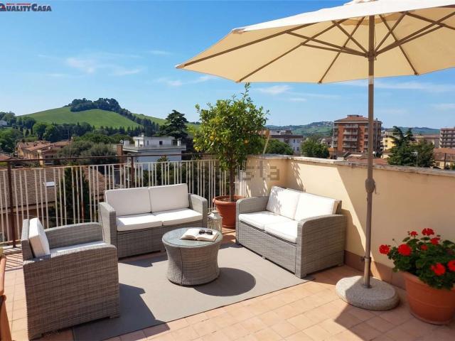 Appartamento in vendita a Castelferretti, Falconara Marittima