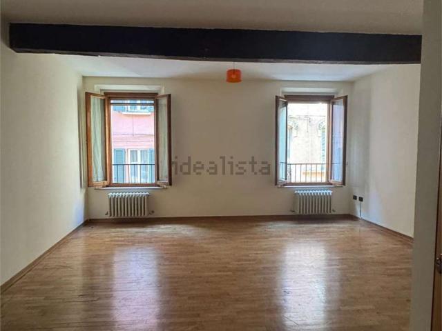 Appartamento in vendita a San Pietro esterna, Re