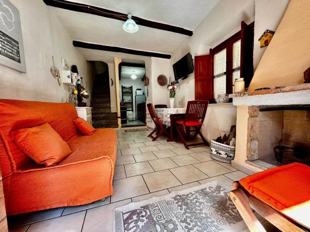 Appartamento in vendita a Jerzu, Sardigna/Sardegna