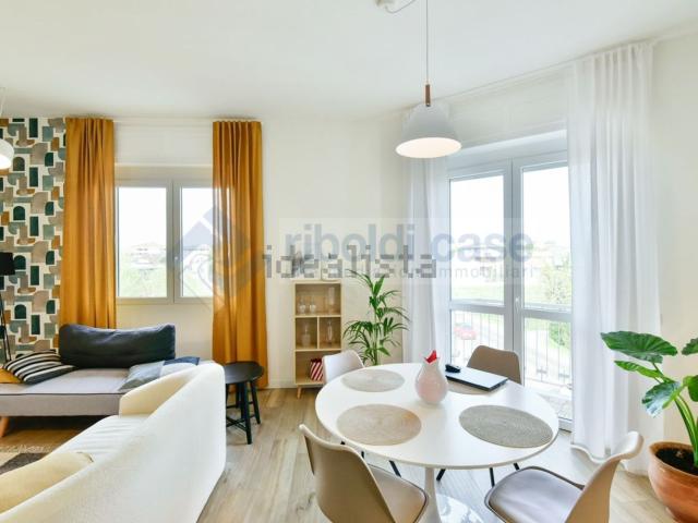 Appartamento in vendita a Seregno, Lombardia