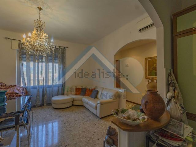 Appartamento in vendita a Vallecrosia, Liguria
