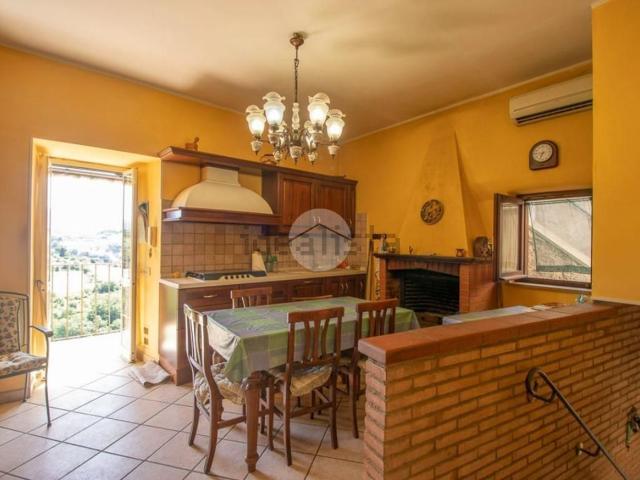 Appartamento in vendita a Collevecchio, Rieti