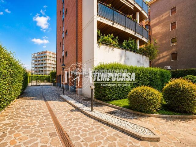 Appartamento in vendita a Municipio 5, Milano