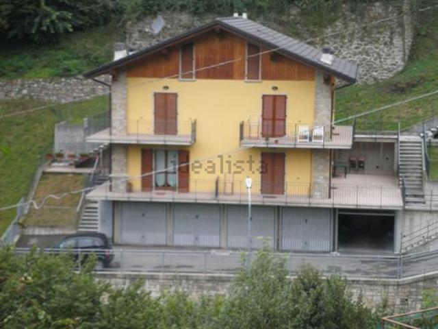 Appartamento in vendita a Valmoresca, Averara