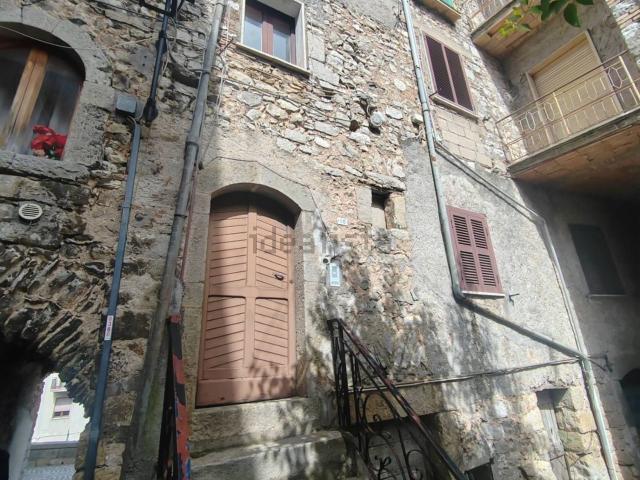 Appartamento in vendita a Castro dei Volsci, Frosinone