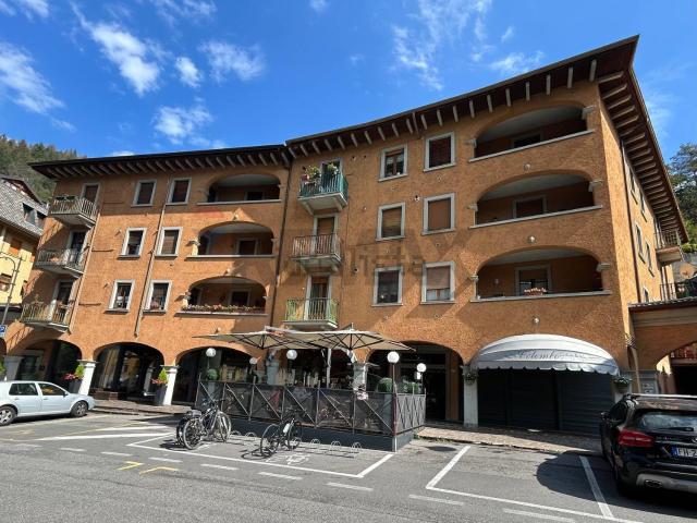 Appartamento in vendita a Castello, Piazza Brembana