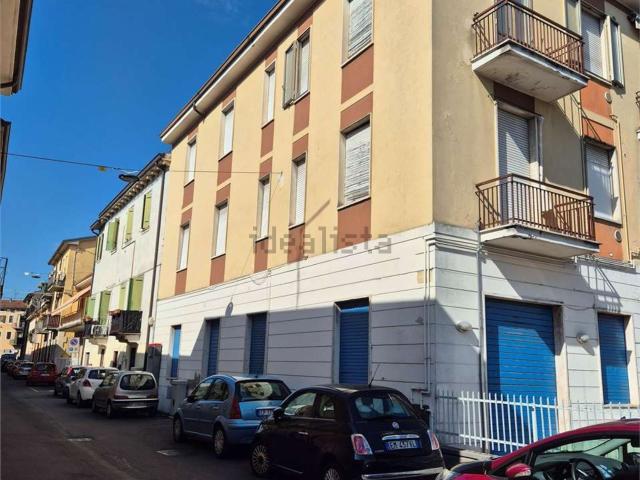 Appartamento in vendita a Sud-Est, Brenzone